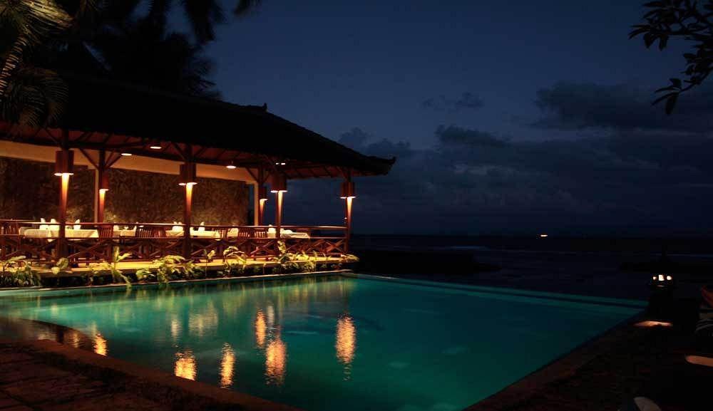 The Natia, A Seaside Hotel 캔디다사 외부 사진